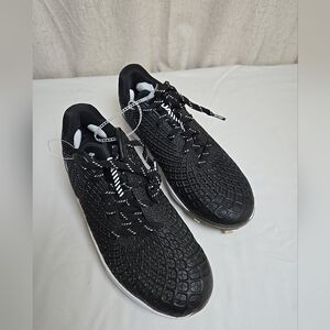 Under Armour Black Glyde 2.0 Ladies Softball Cleats Size 10.5 NEW